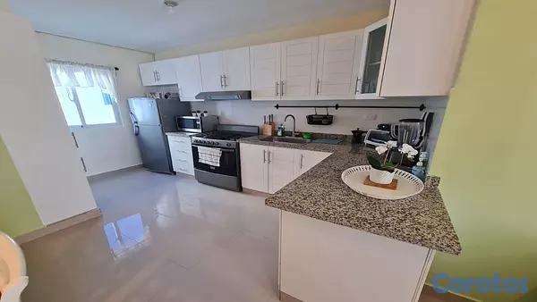 apartamentos - Apartamento amueblado y alquilado en venta en Punta Cana, con piscina. 5