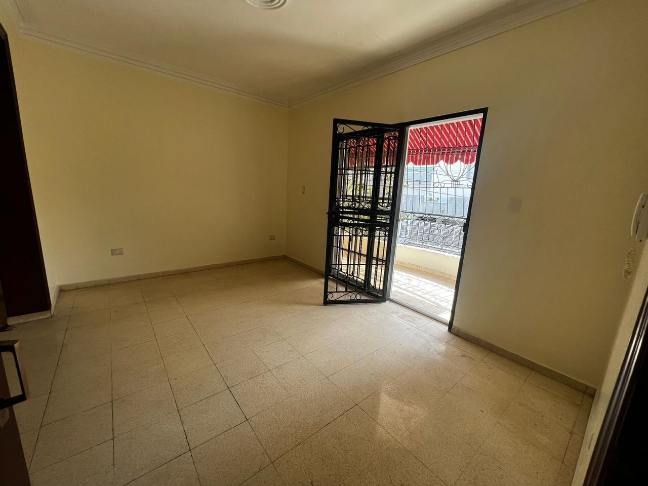 apartamentos - Apartamento clásico en Corales del Sur (Segundo piso)  2