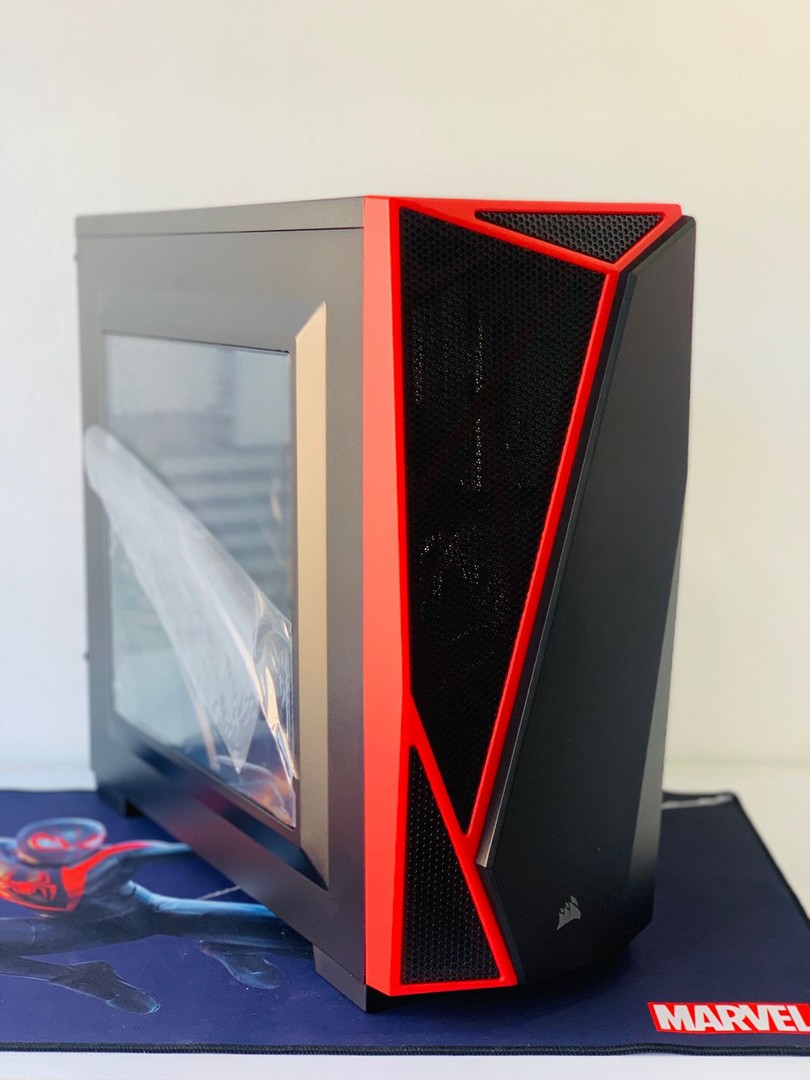 computadoras y laptops - CASE CORSAIR , ATX, SPEC-04 GAMER 0