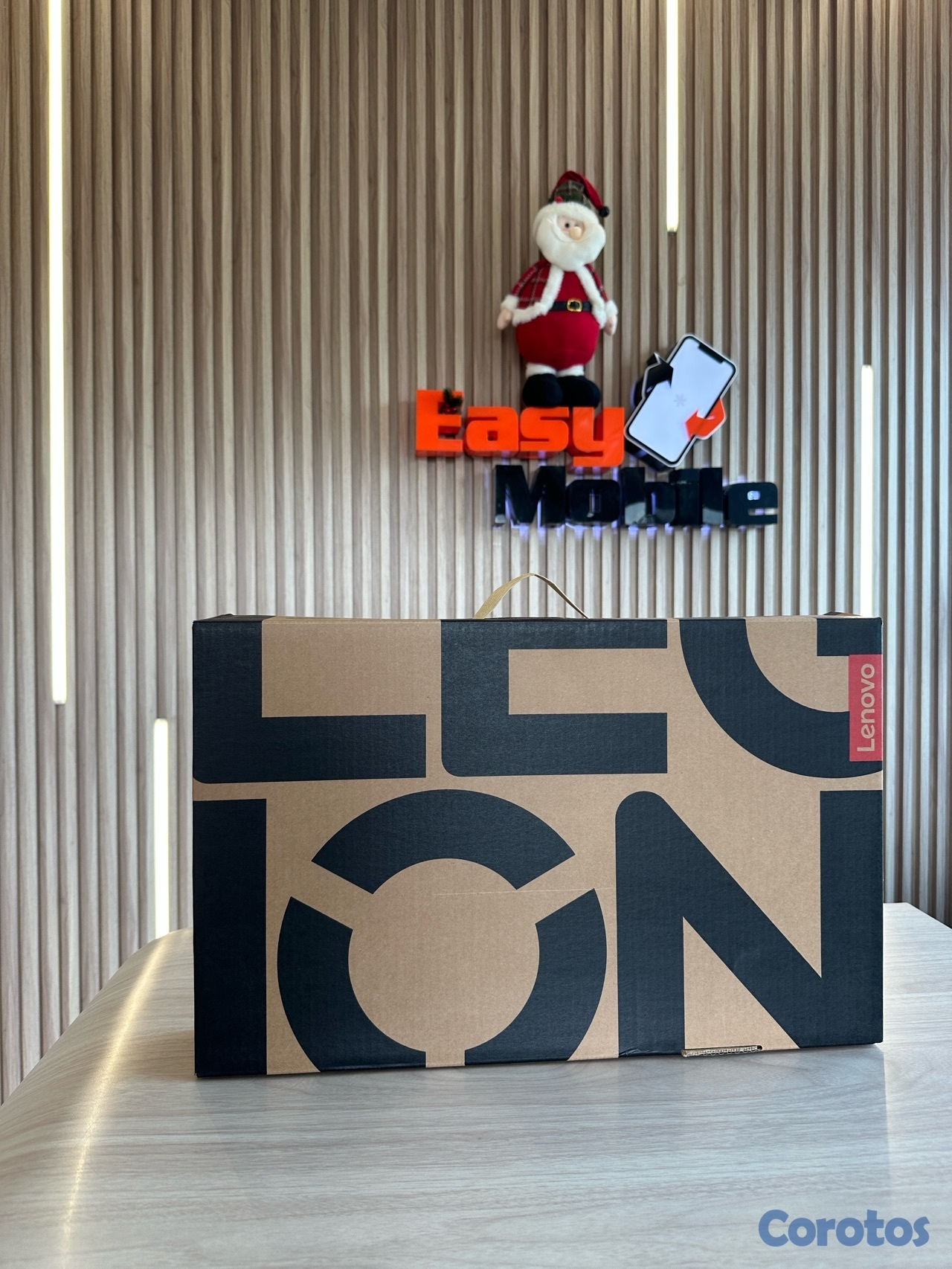 computadoras y laptops - Lenovo Legion 5 15.1" OLED 165Hz AMD Ryzen 7 260 16GB RAM 512GB SSD RTX 5060 8GB 1