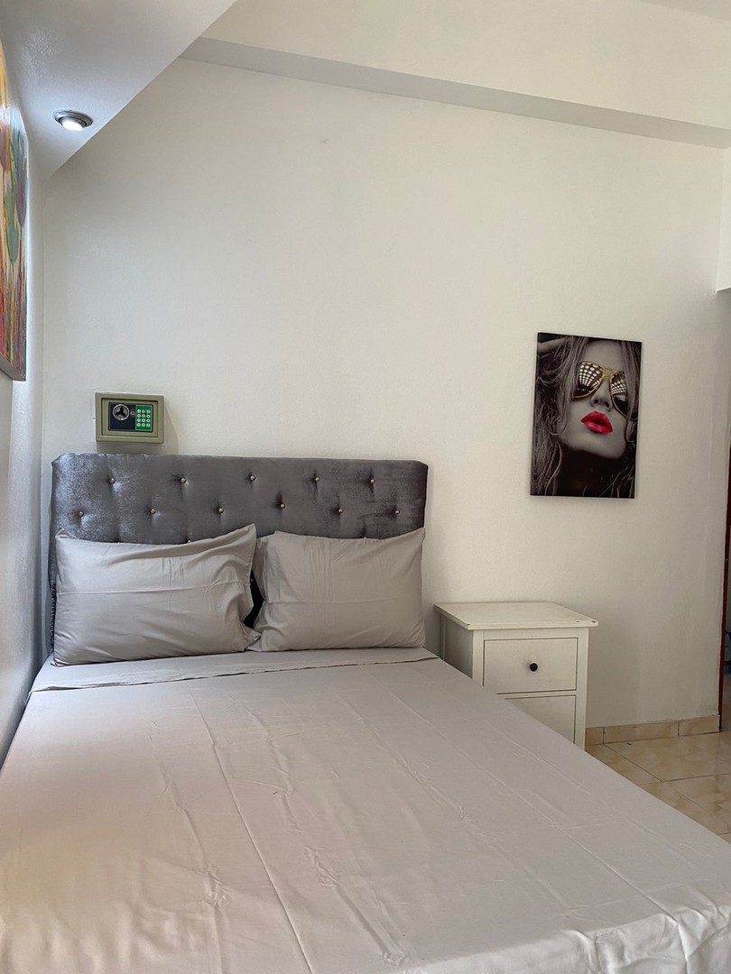 apartamentos - Alquiler Apartamento Estudio con Balcón, Zona Colonial, Santo Domingo 2