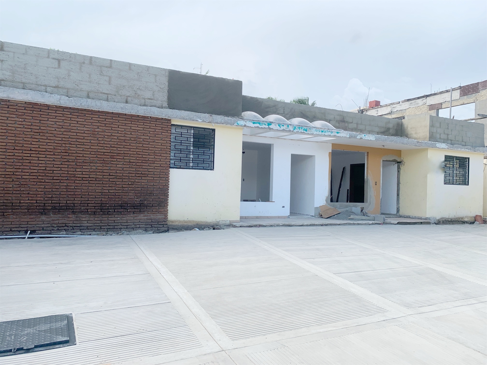 oficinas y locales comerciales - Local en primer nivel prados 1