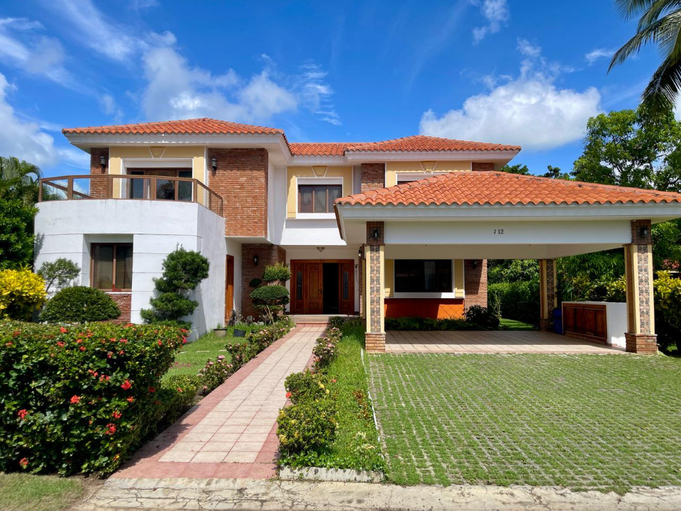 casas vacacionales y villas - Casa en Venta en METRO COUNTRY CLUB