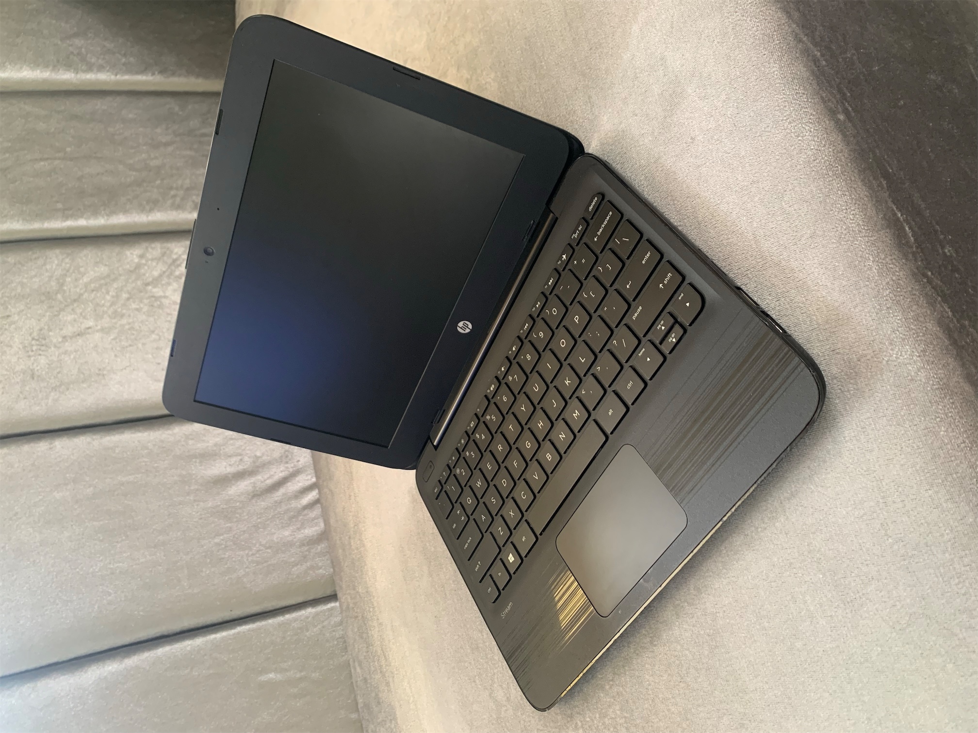computadoras y laptops - HP Stream 11 Intel (4gbram) (disco solido) (Pantalla de 12”)
