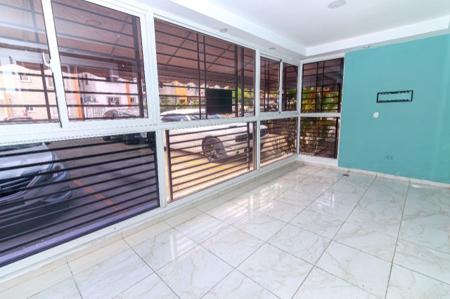 apartamentos - Apartamento en alameda oeste primer piso 