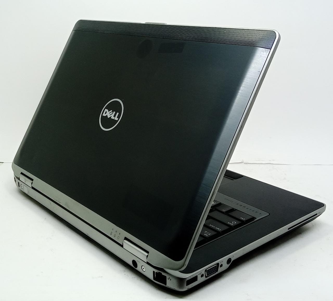 computadoras y laptops - Laptops Dell Latitude E6430 Core i5 3340M 3ra 4GB de RAM, 320GB HDD