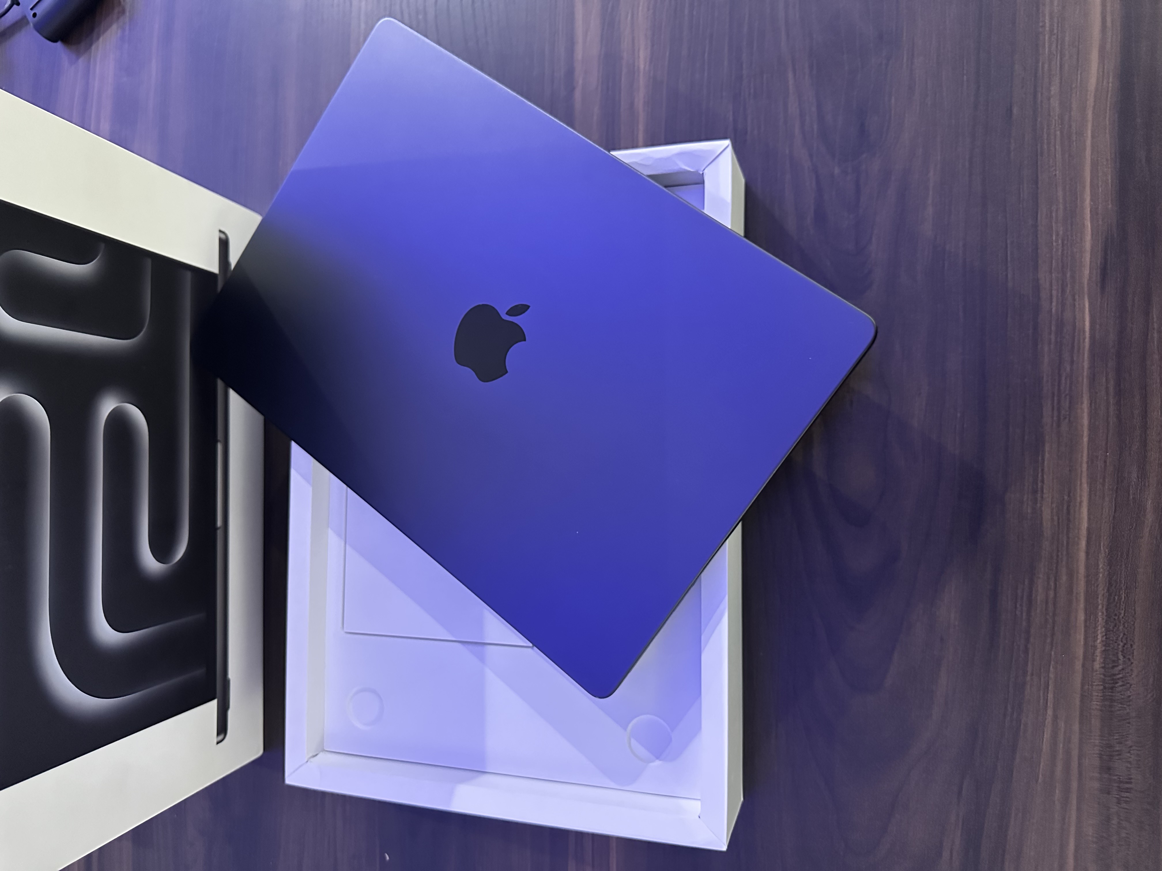 computadoras y laptops - Macbook Pro (14-inch, 2024) M4 Max 36GB 1TB 3