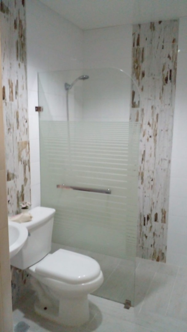 apartamentos - Vendo apart 3er nivel en DON ONORIO .164 mts 2 parqueos paralelos .porton elect. 8