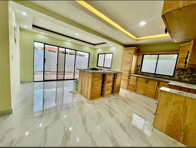 casas - Venta de casa en la autopista de san Isidro brisa oriental Santo Domingo este  3