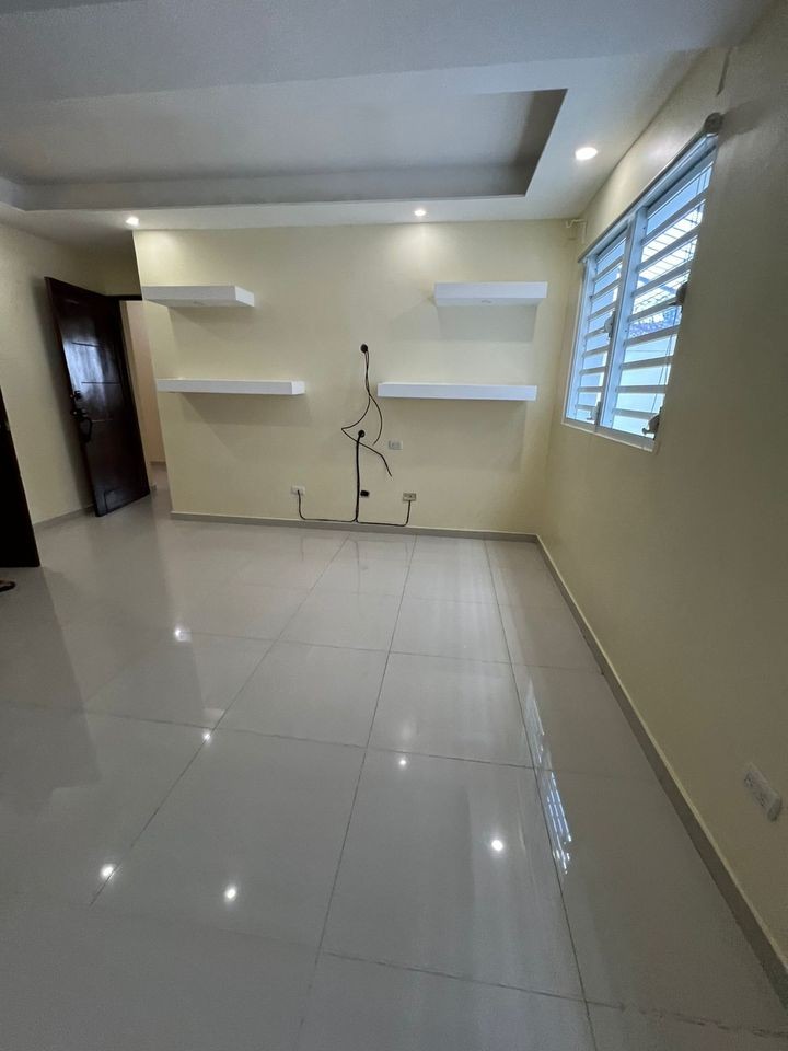 apartamentos - Vendo espacioso apartamento en don honorario. 6