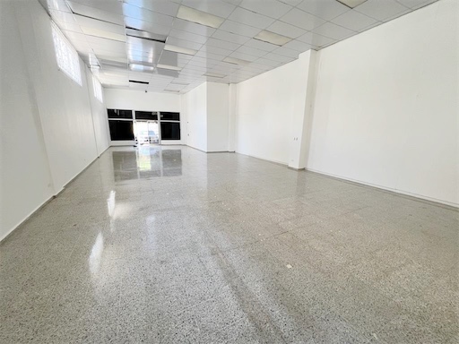 oficinas y locales comerciales - Local céntrico y comercial gazcue 2