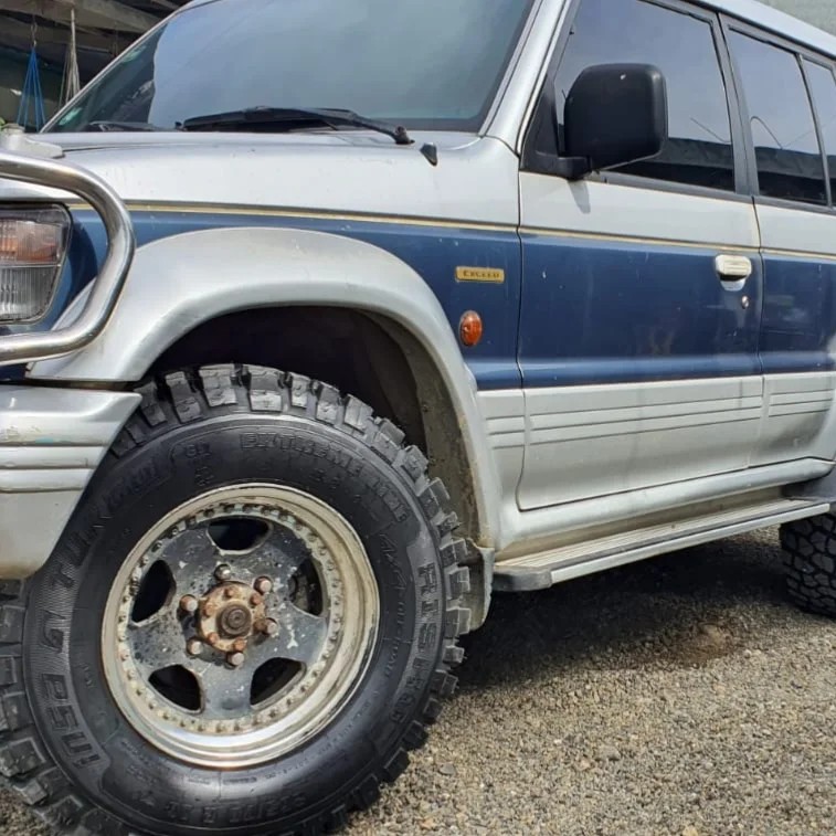 jeepetas y camionetas - Mitsubishi Pajero 1998 $250,000 