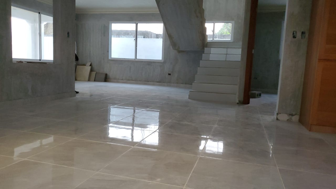 casas - Casas de dos niveles con patio para piscina (Residencial 335) 6