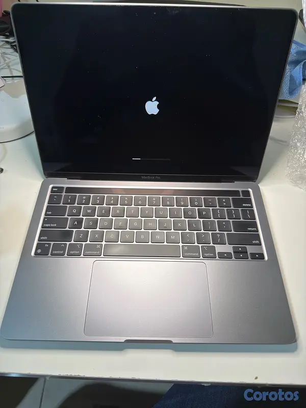 computadoras y laptops - MacBook Pro M1 2020 16RAM 500gb disco
 2