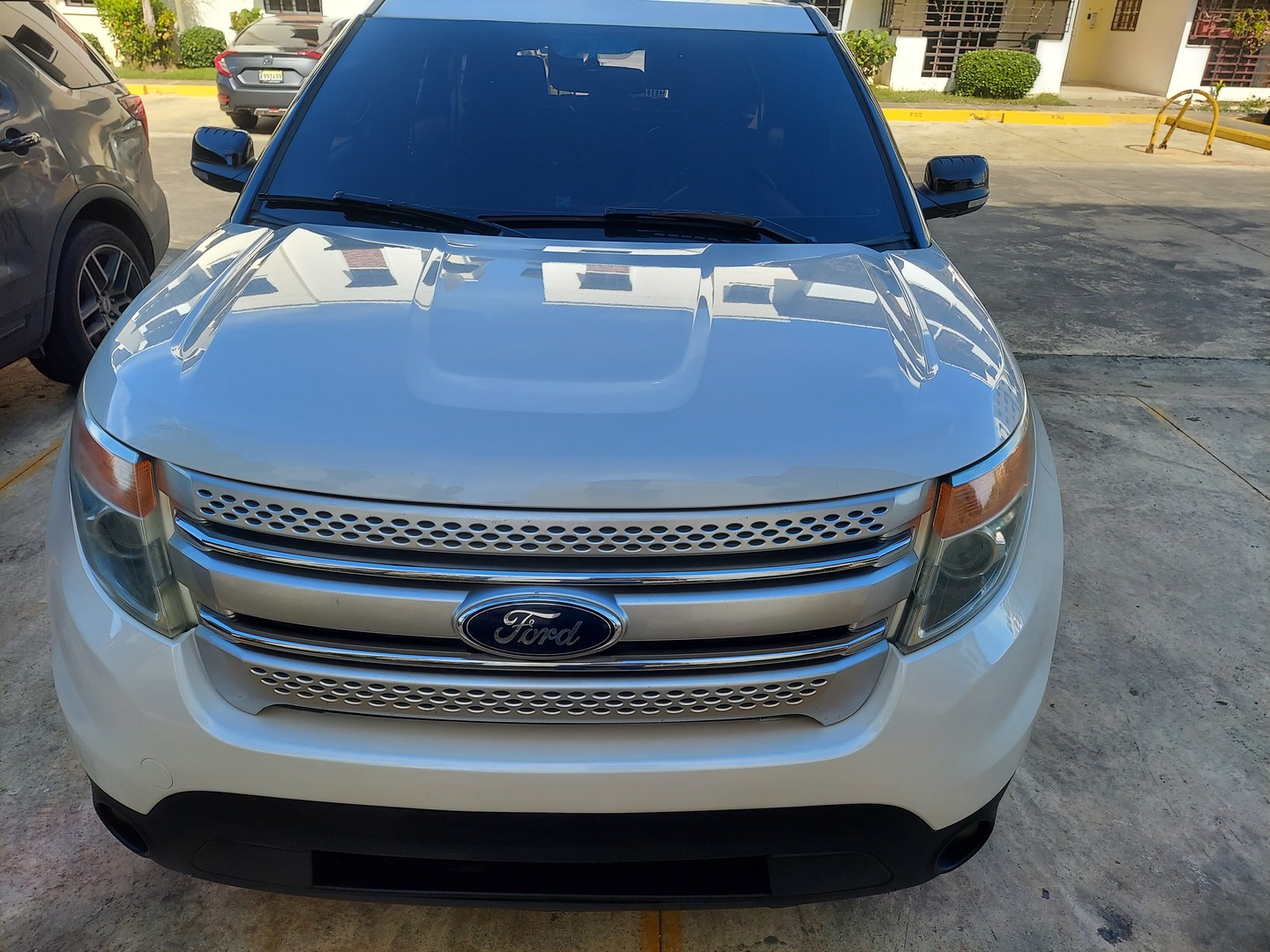 jeepetas y camionetas - Ford Explorer XLT 2014 excelente condiciones 5