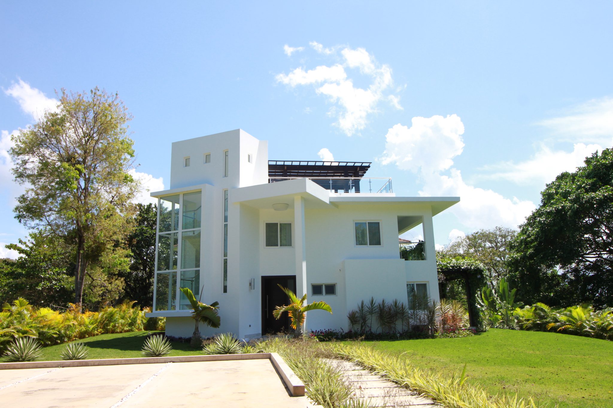 casas vacacionales y villas - Villa de 4 habitaciones en Sosua Puerto plata proyecto Cerrado 
