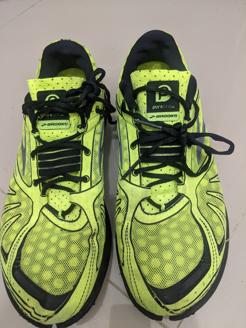 zapatos unisex - Tennis verdes para correr, americanos.