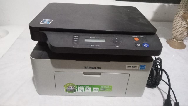 impresoras y scanners - Samsung Xpress M2070W printer