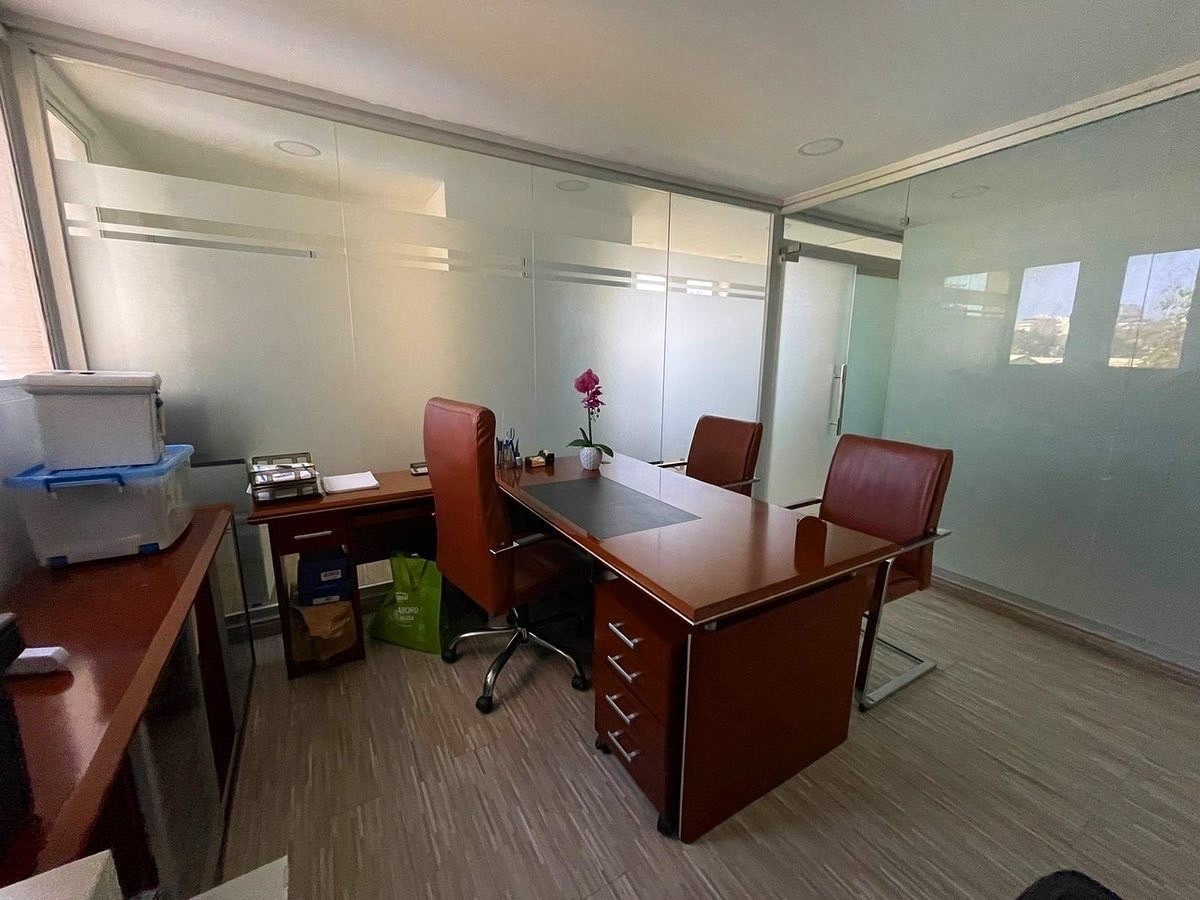 oficinas y locales comerciales - 🔵 Alquilo local para oficina en Naco amueblado  5