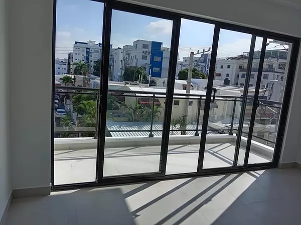 apartamentos - ALQUILO APARTAMENTO EN EL MILLÓN 
ALQUILER US$1,050
  4