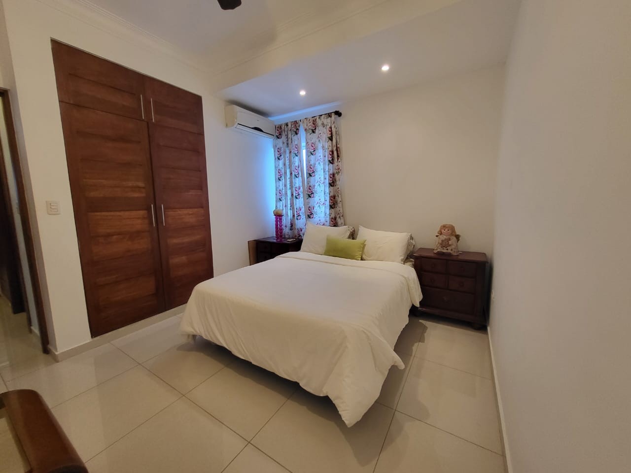 apartamentos - Apartamento en Venta en Evaristo Morales, 2 hab, 2 baños 3
