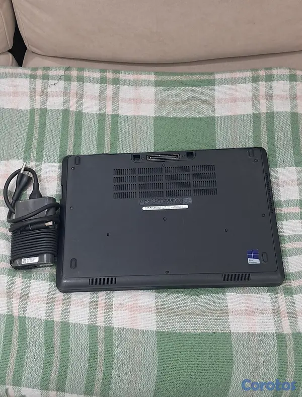 computadoras y laptops - Laptop Dell i5 8GB Ram 250GB SSD Solido Win 10 E54 4