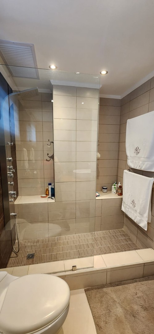 apartamentos - Apartamento 2do piso con terraza arroyo hondo viejo 
 2