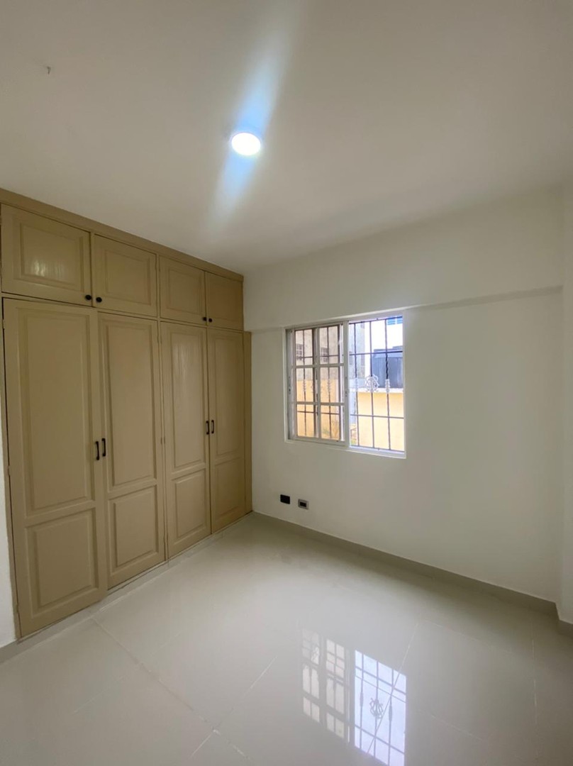 apartamentos - Se vende apartamento en Villa Aura 1