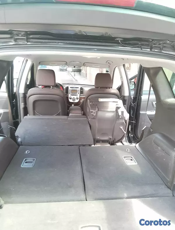 jeepetas y camionetas - VENDO HYUNDAI SANTA FE 2011. 5