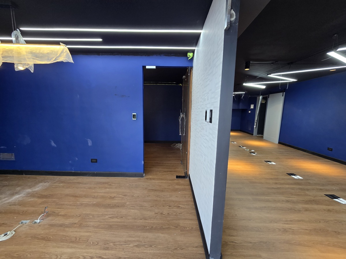 oficinas y locales comerciales - 🔵Alquilo Local 120 mts  2do piso  en naco  3