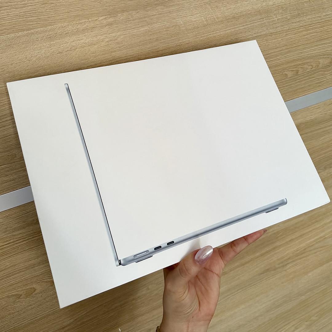 computadoras y laptops - MACBOOK AIR 13.6" M4 256GB 16GB RAM SELLADA OFERTA 0