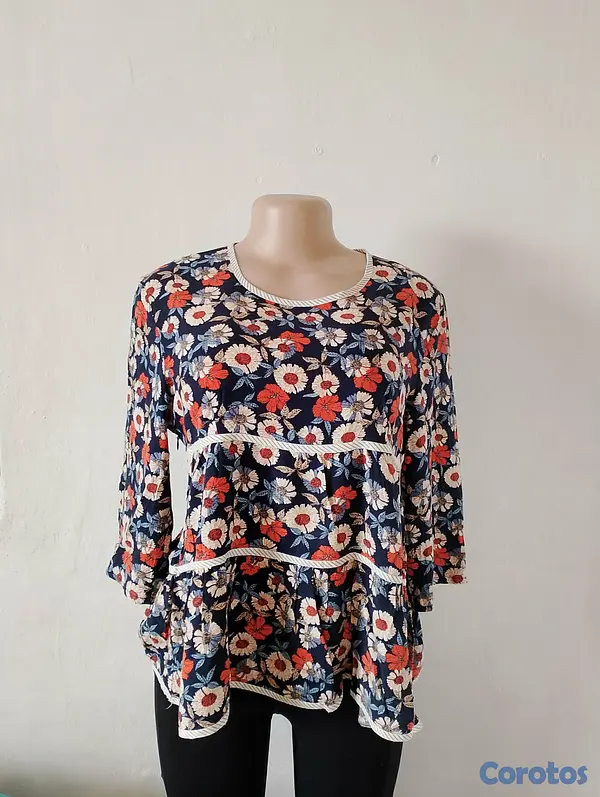 ropa para mujer - Paca de 200 piezas 13