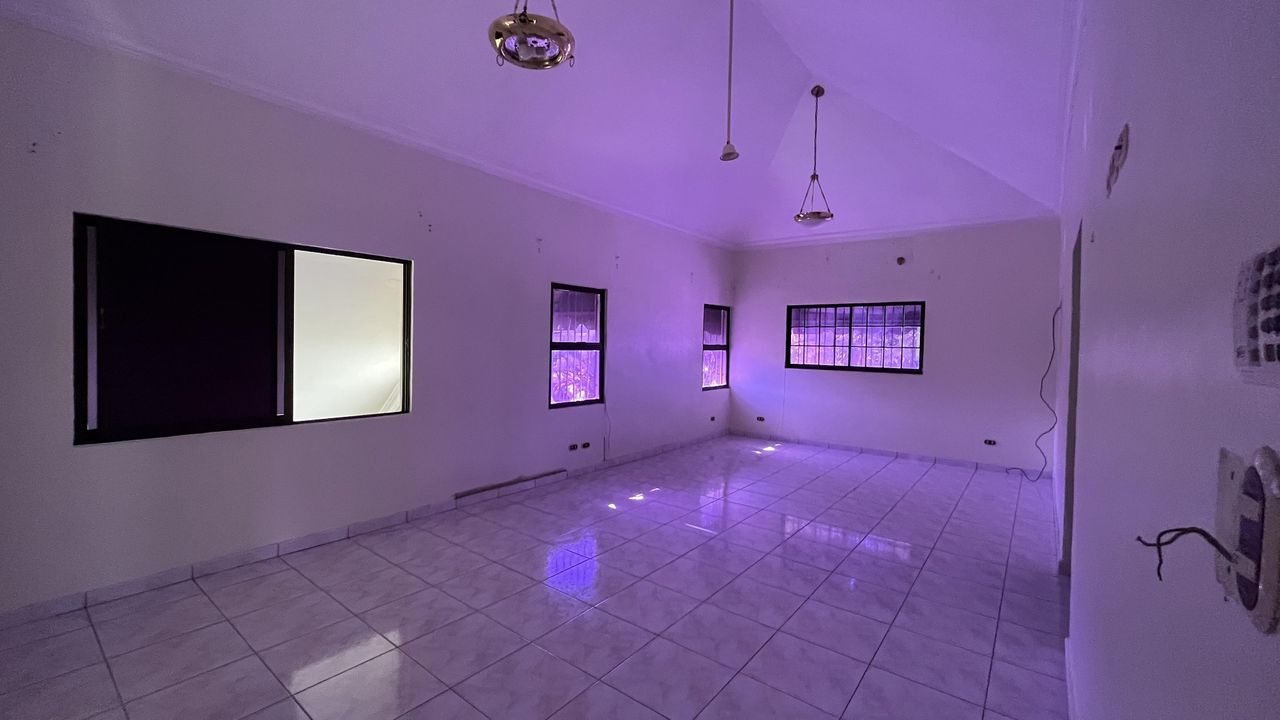 casas - Casa para oficina o uso comercial en El Millon  5