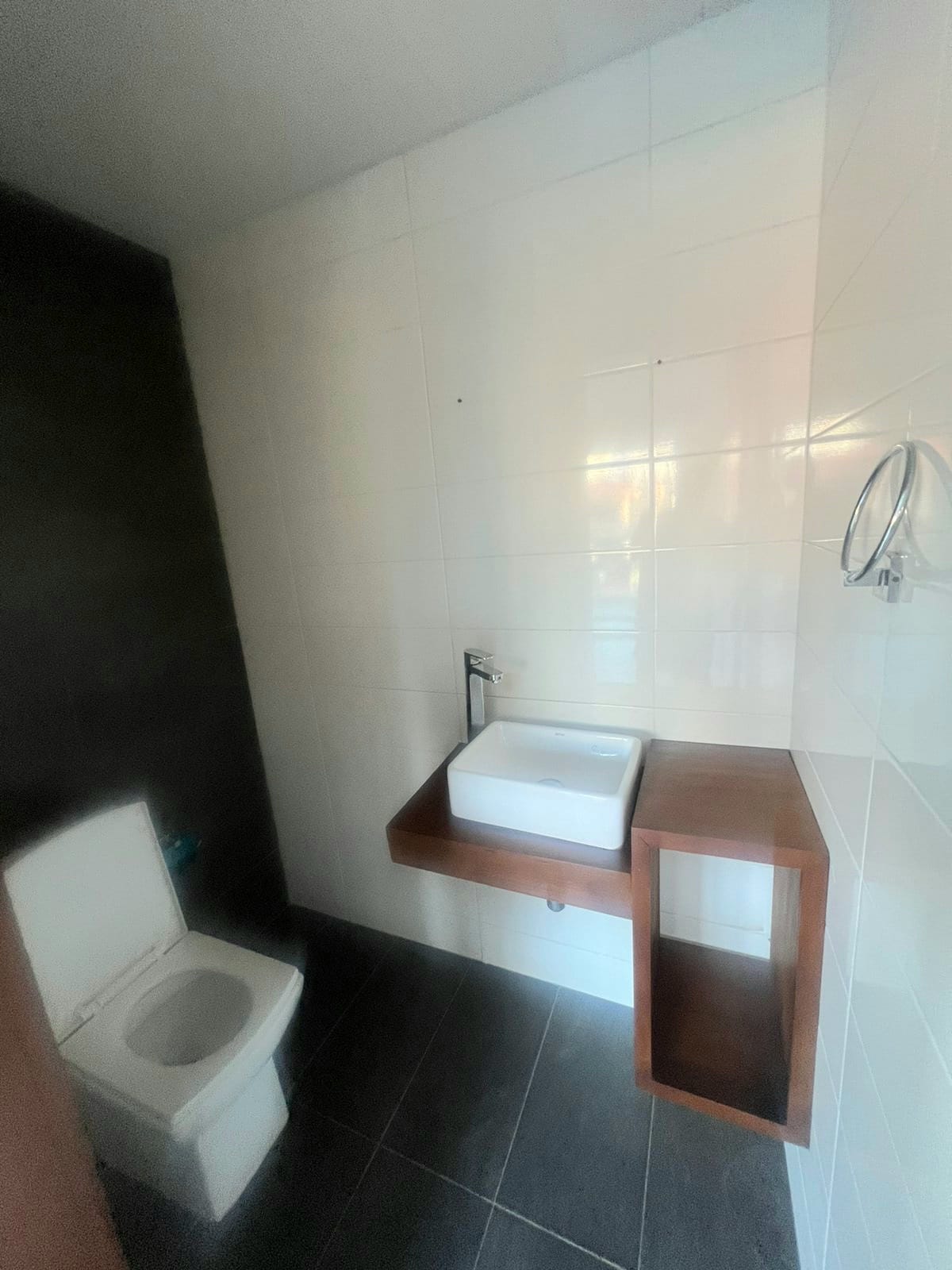 apartamentos - Apartamento 2do Nivel en La Esmeralda  1