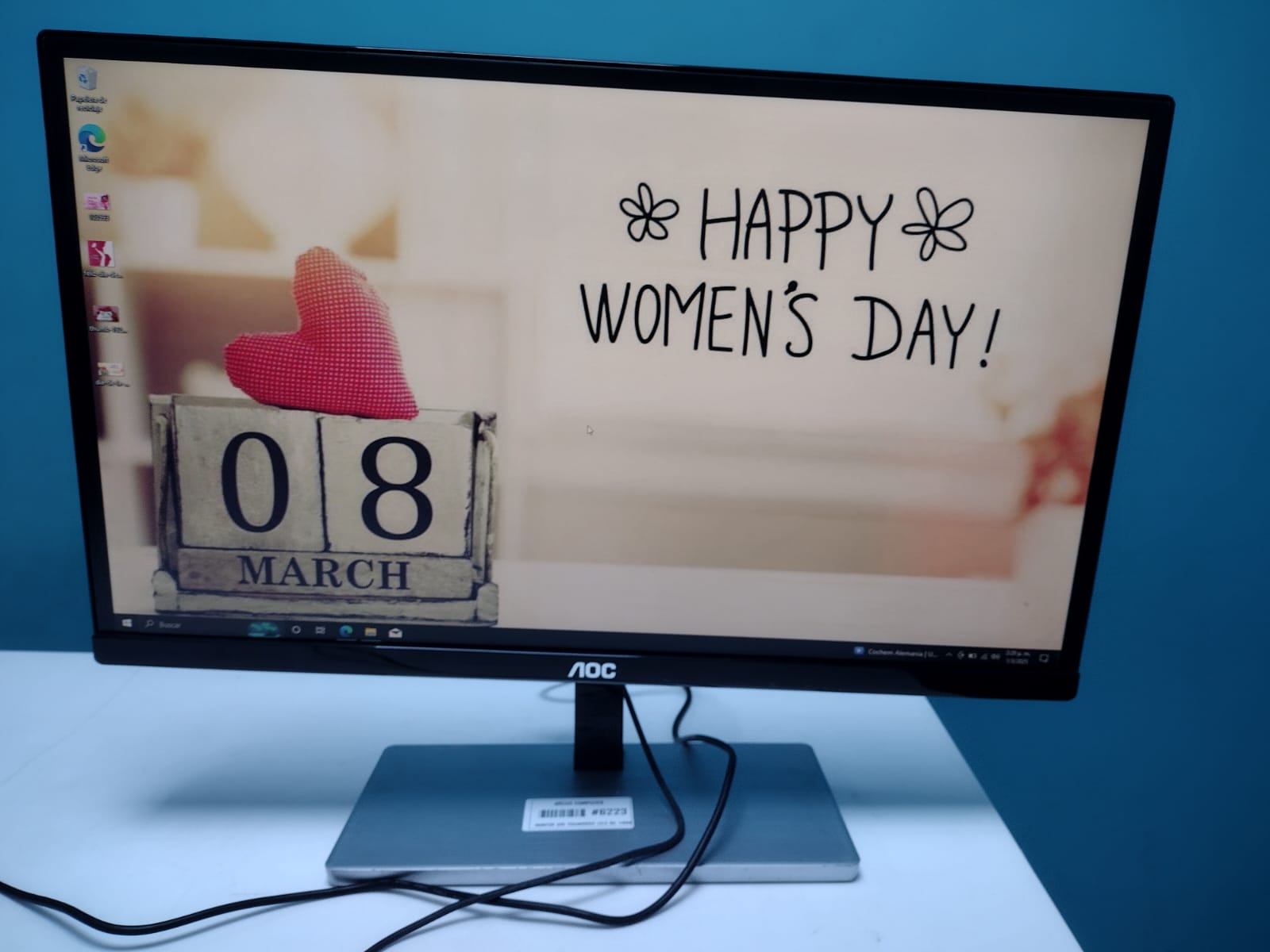 computadoras y laptops - MONITOR AOC 215LM00055 (21.5 IN) SIN BORDE 1