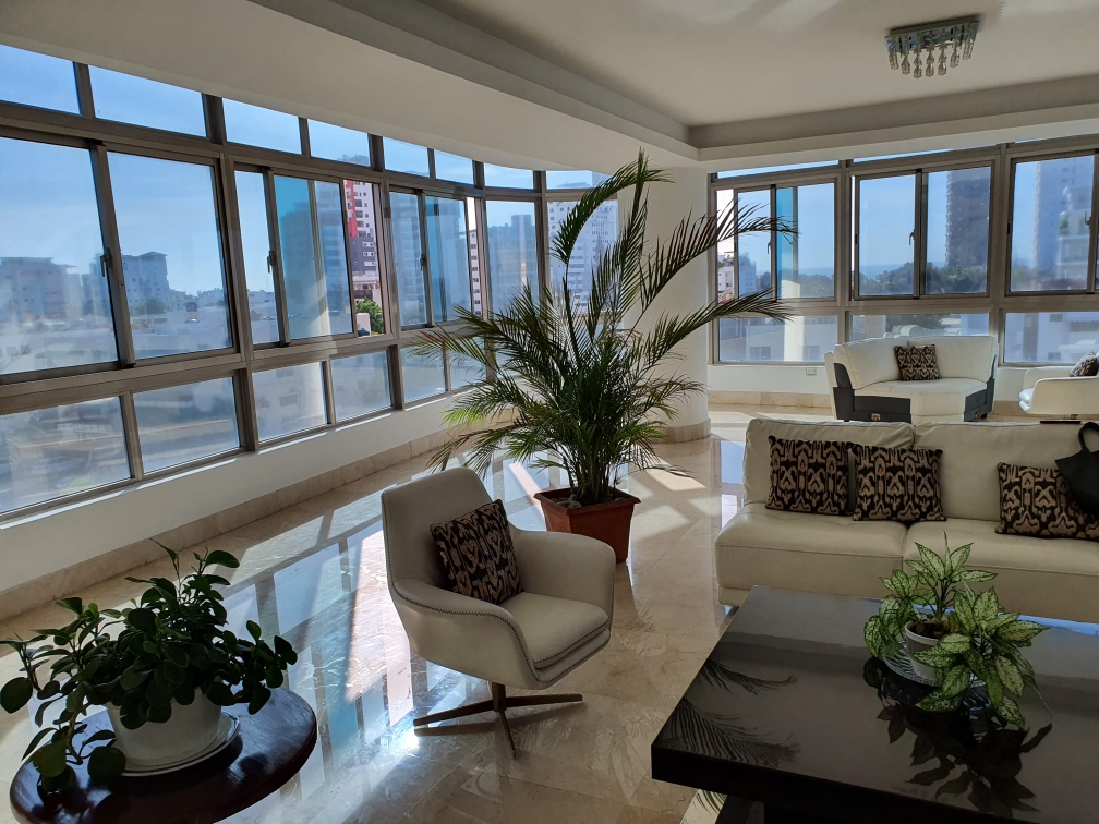 apartamentos - IMPONENTE APARTAMENTO 300 metros, seguridad y confort  LA ENRIQUILLO