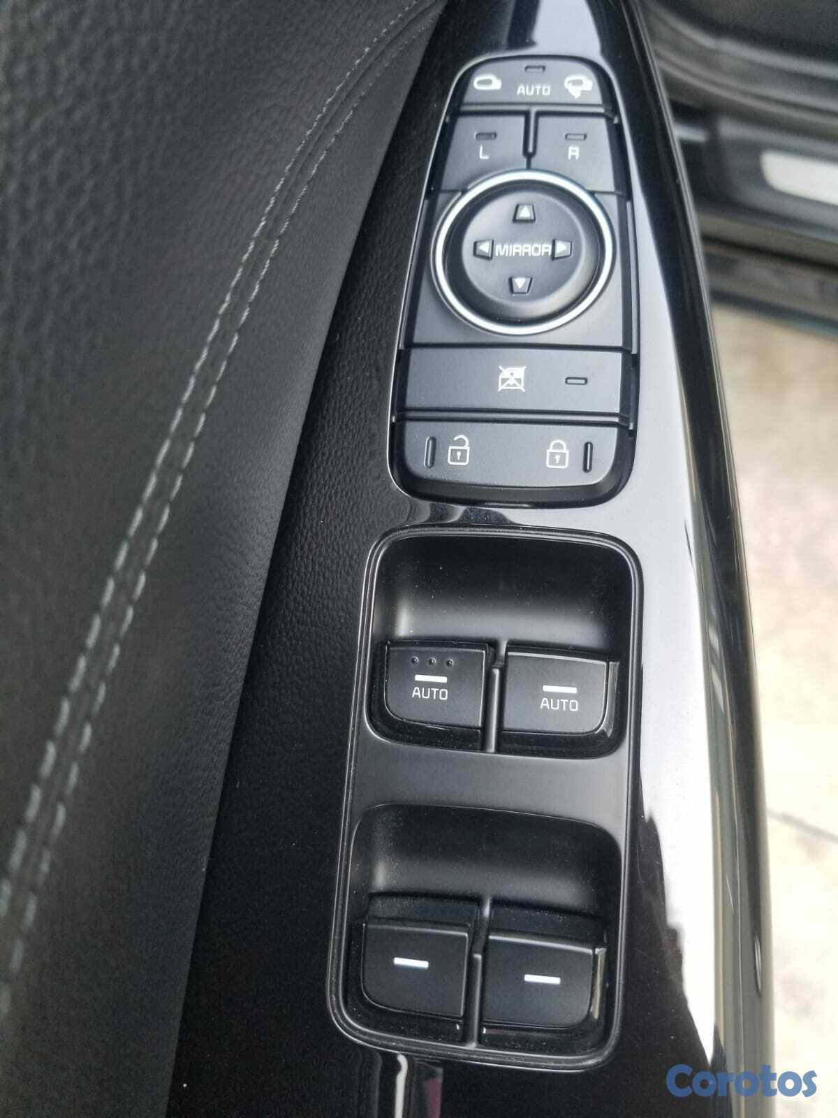 carros - KIA K7 2018 NEGRO 10