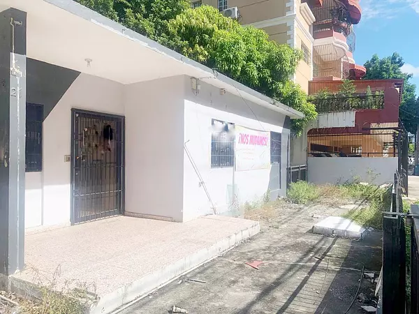 casas - Casa céntrica y comercial  5