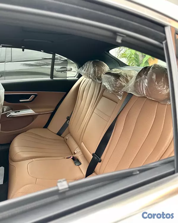 carros - Mercedes Benz E300 Panorámico 2026 8
