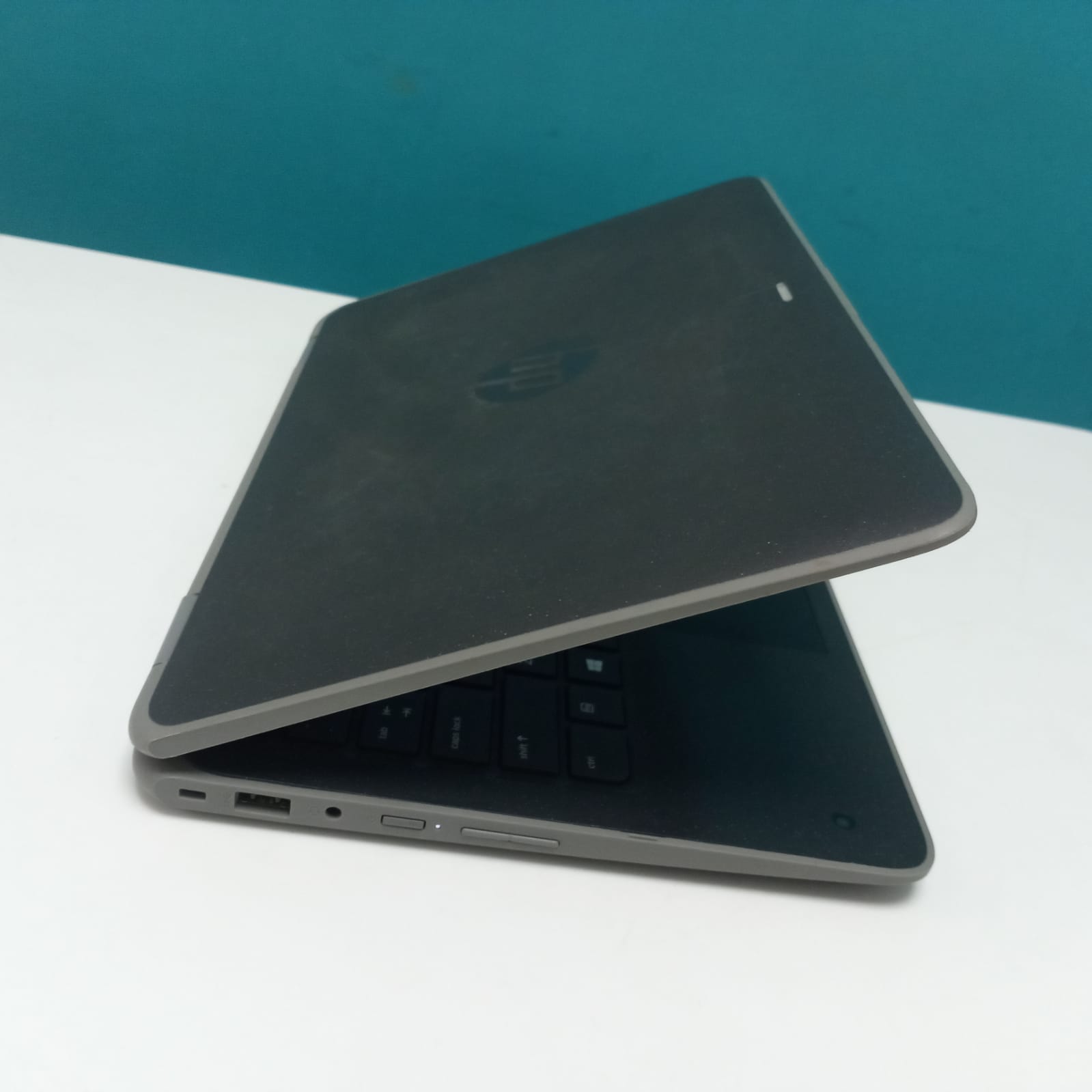 computadoras y laptops - Laptop, HP ProBook x360 11 G3 (touch) / 7th Gen, I 2