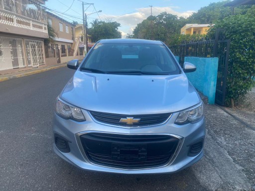 carros - Chevolet sonic 2017 5