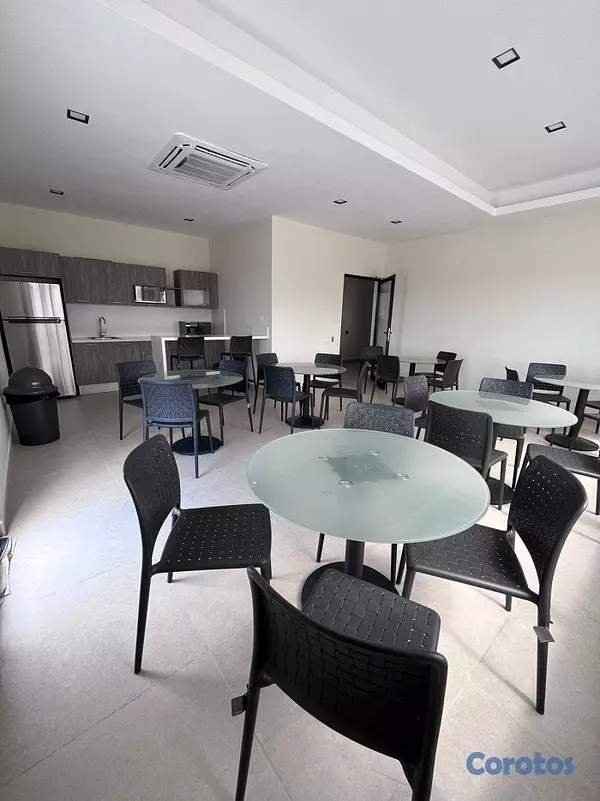 oficinas y locales comerciales - ALQUILER DE OFICINA EN BELLA VISTA 5