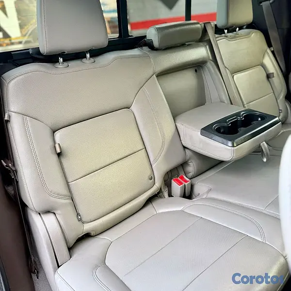 jeepetas y camionetas - Chevrolet Silverado ltz Duramax 2020 4