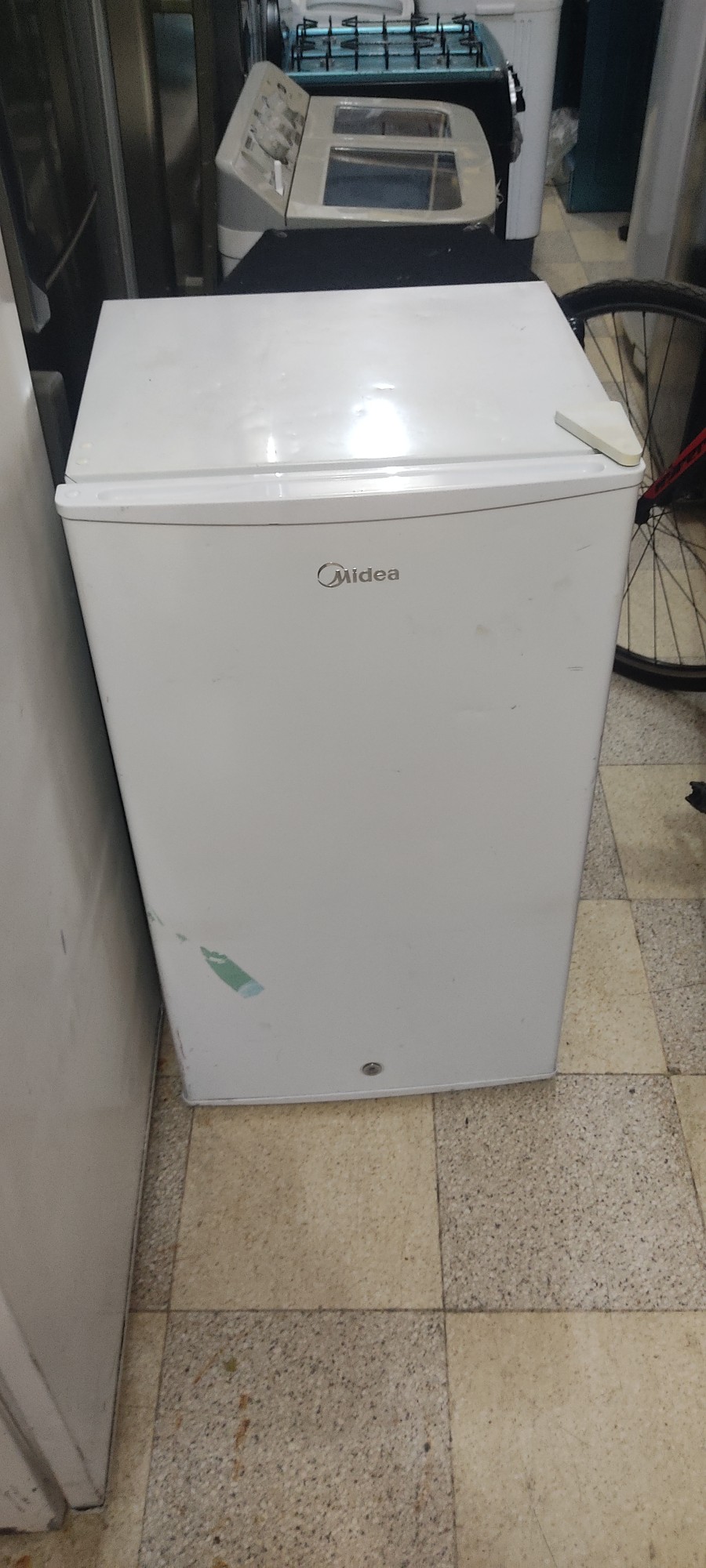electrodomesticos - Nevera Midea ejecutiva   blanca  nueva 0