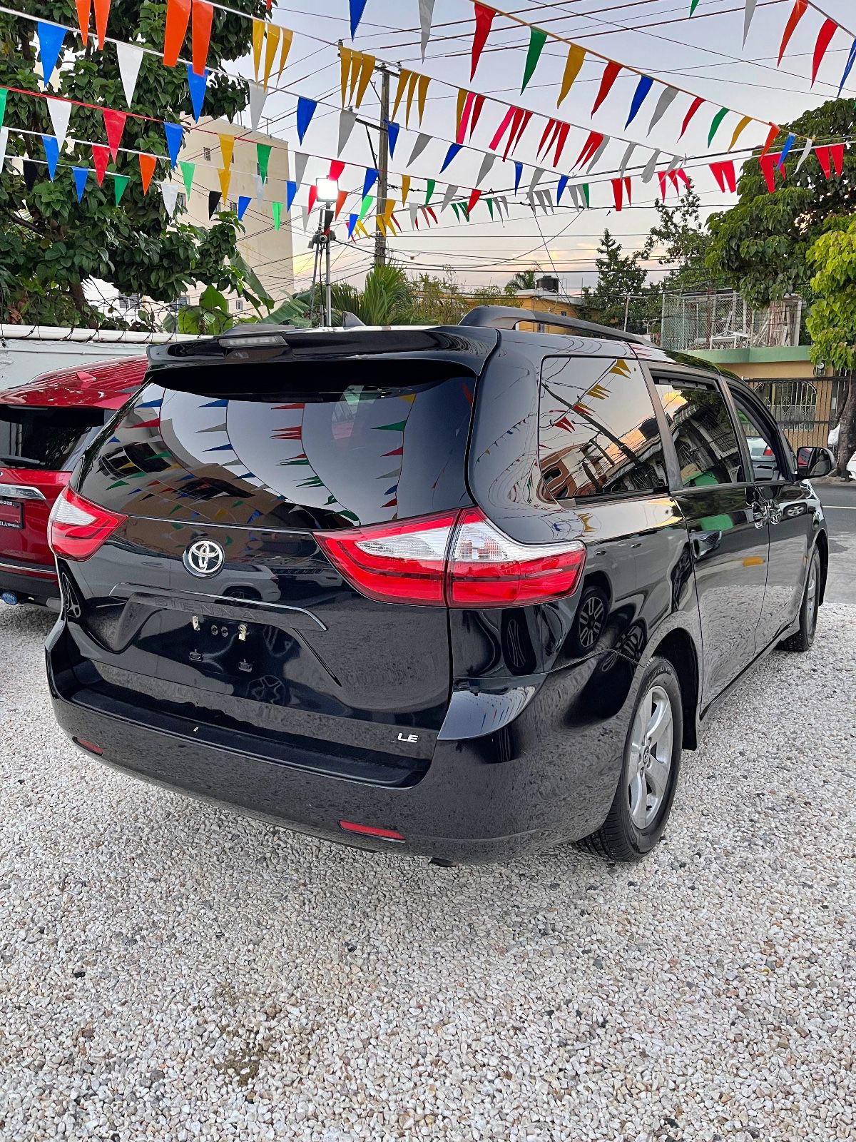 jeepetas y camionetas - Toyota Sienna 2019 impecable 