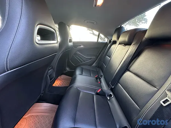 carros - Mercedes Benz CLA 180 2019 4