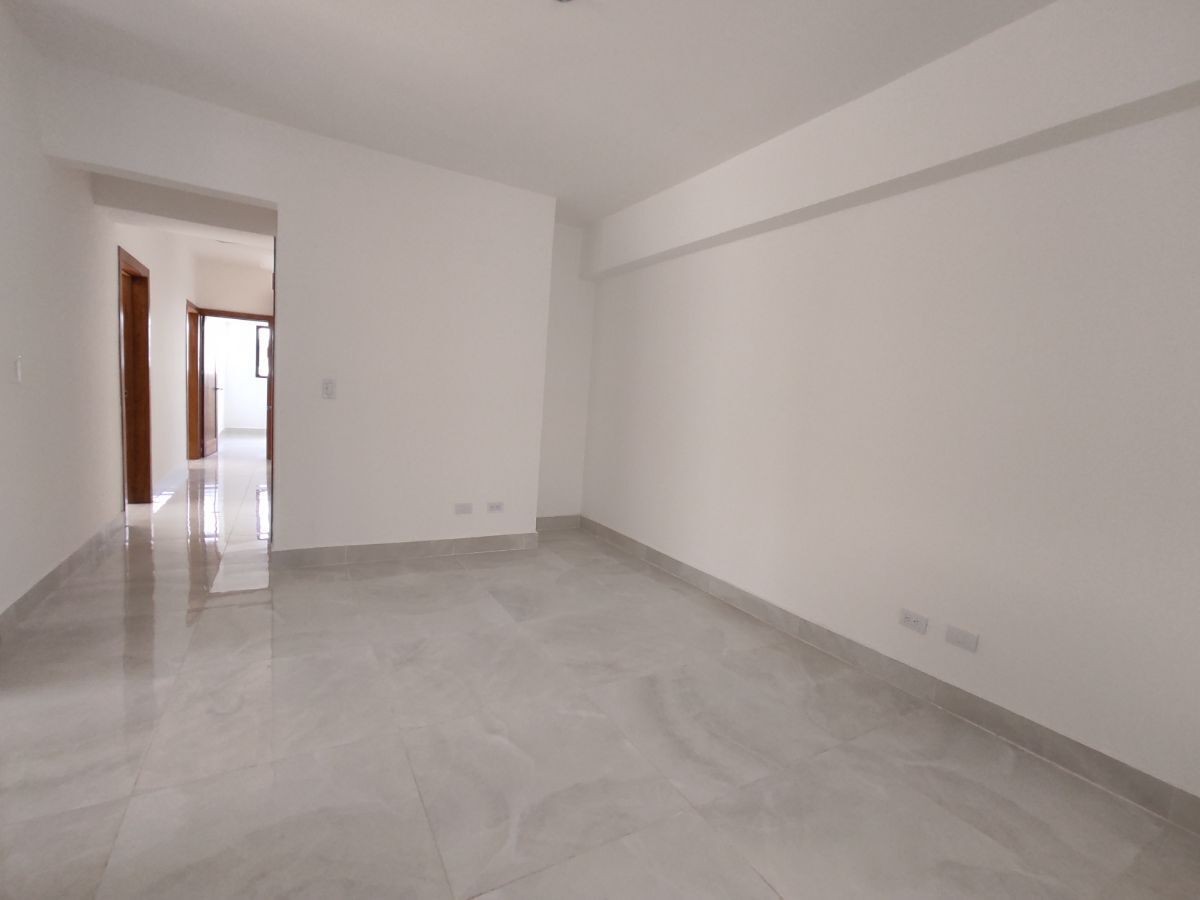 apartamentos - Alquiler de Apartamento Amplio en Renacimiento 7