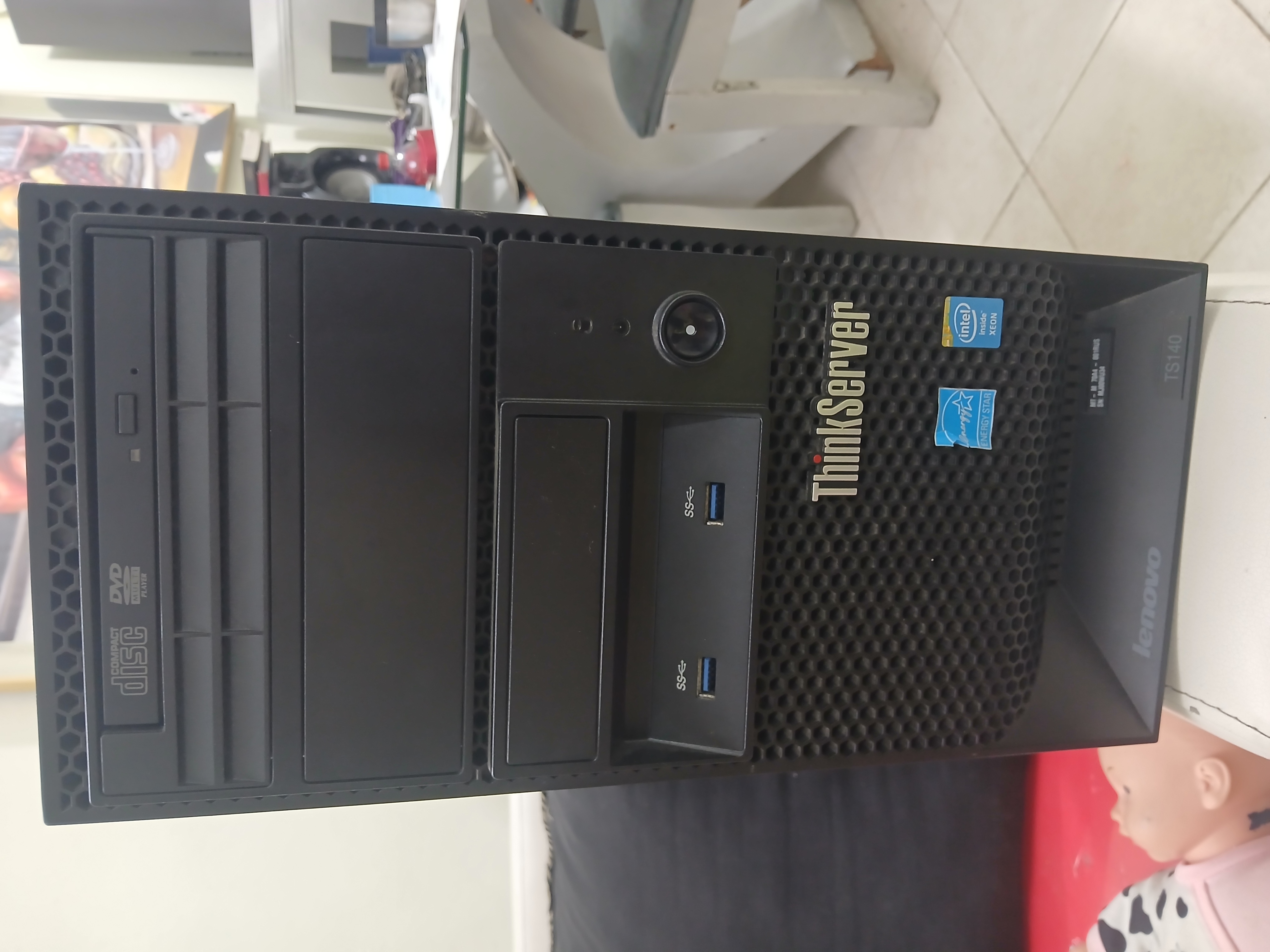 computadoras y laptops - CPU Lenovo ThinkServer