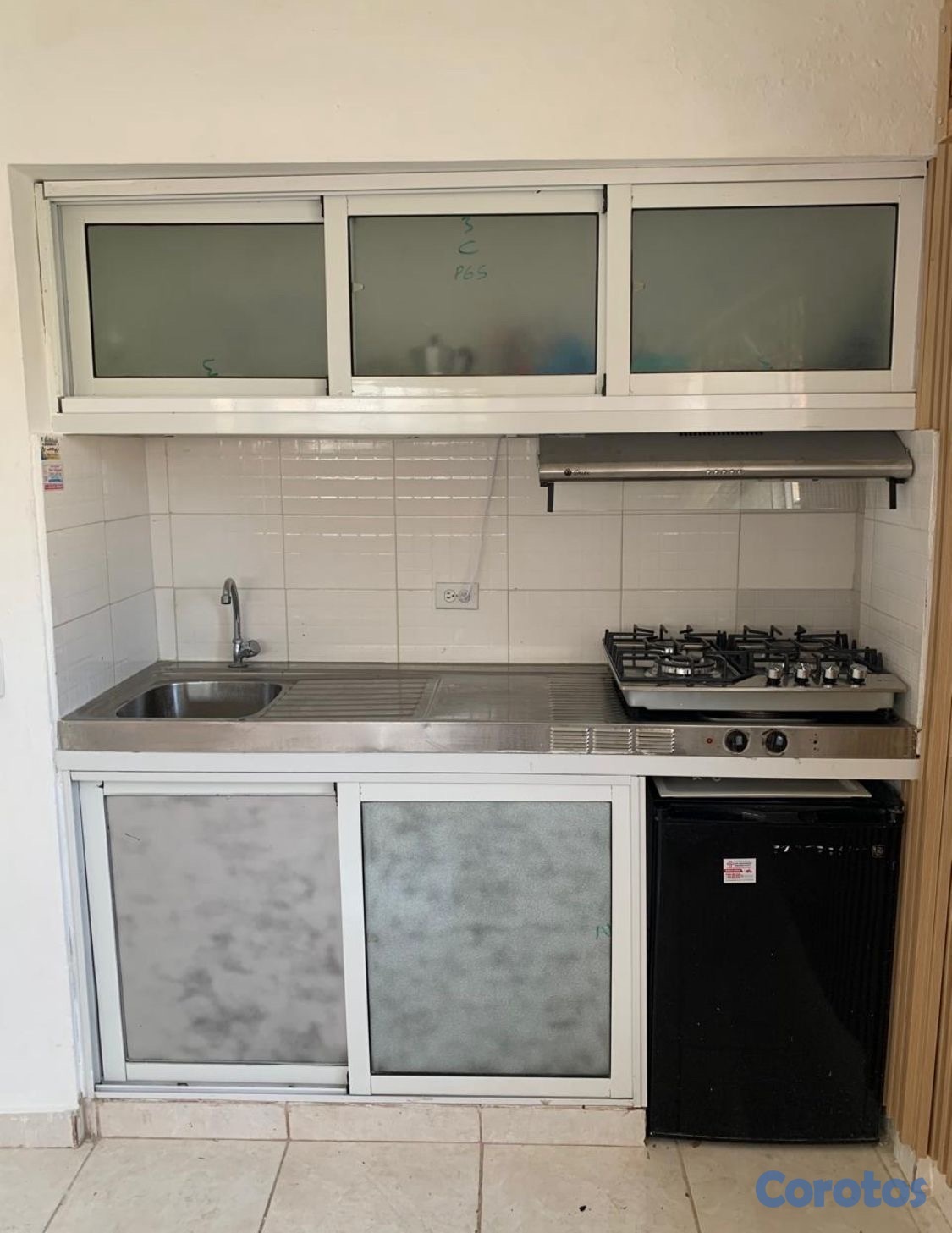 apartamentos - ESTUDIO AMUEBLADO CON AIRE ACONDICIONADO .WIFI,TELE CABLE,INTERCOM, TERRAZA COM  4