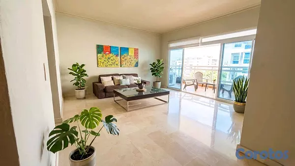 apartamentos - Amplio apartamento en torre familiar en Urb. Real 4